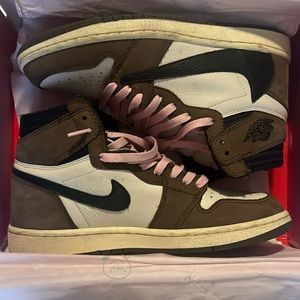 Travis Scott Jordan 1 Mocha